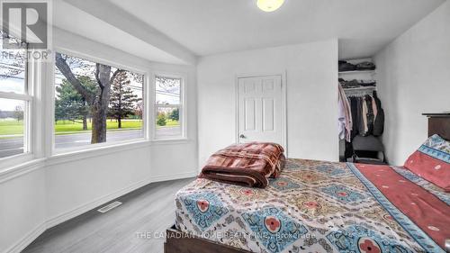 87 West 5Th Street, Hamilton, ON - Indoor Photo Showing Bedroom