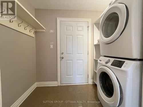 1520 Arnhem Street, Ottawa, ON - Indoor Photo Showing Laundry Room
