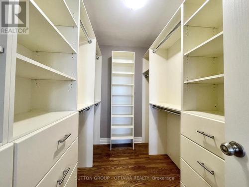 1520 Arnhem Street, Ottawa, ON - Indoor Photo Showing Other Room