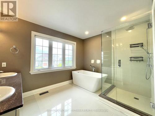 1520 Arnhem Street, Ottawa, ON - Indoor Photo Showing Bathroom