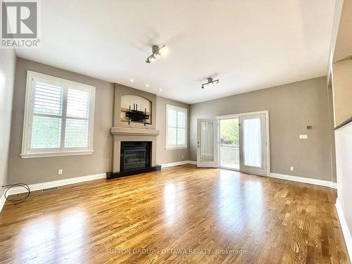 1520 Arnhem Street, Ottawa, ON - Indoor Photo Showing Living Room With Fireplace