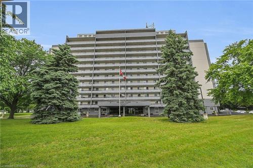 640 WEST Street Unit# 902  Brantford, ON N3R 6M3
