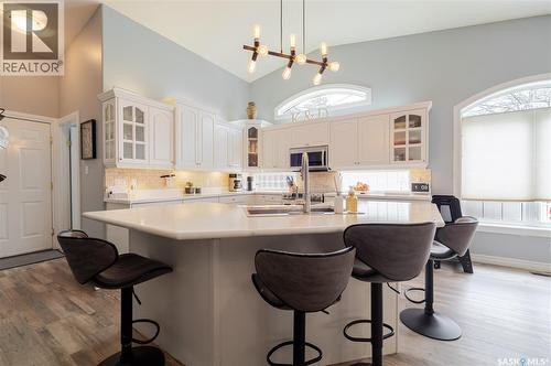1054 Monk Avenue, Moose Jaw, SK - Indoor Photo Showing Kitchen With Upgraded Kitchen
