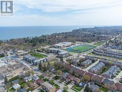 909 - 212 KERR STREET  Oakville, ON L6K 3B1