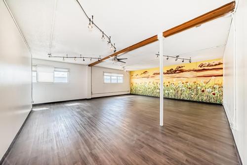 9938 70 Ave Nw, Edmonton, AB 