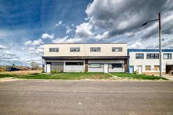 9938  70 Avenue NW  Edmonton, AB T6E 0V7