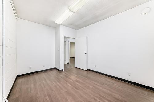 9938 70 Ave Nw, Edmonton, AB 
