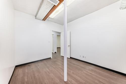 9938 70 Ave Nw, Edmonton, AB 