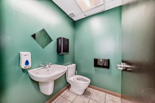 9938 70 Ave Nw, Edmonton, AB 