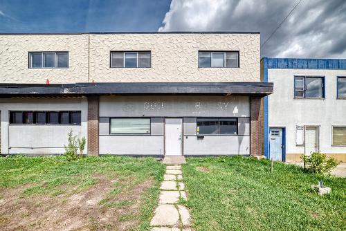 9938 70 Ave Nw, Edmonton, AB 