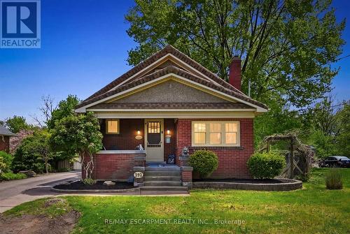 392 QUEENSTON STREET  St. Catharines, ON L2P 2X9