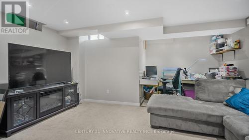 1730 Silver Maple Drive, Pickering, ON - Indoor