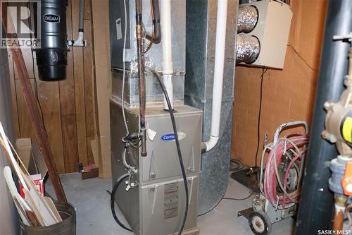 211 Pipestone Avenue, Wawota, SK - Indoor Photo Showing Basement