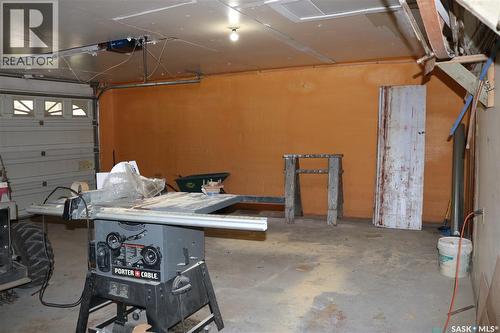 211 Pipestone Avenue, Wawota, SK - Indoor Photo Showing Garage