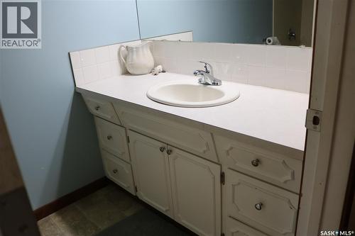 211 Pipestone Avenue, Wawota, SK - Indoor Photo Showing Bathroom