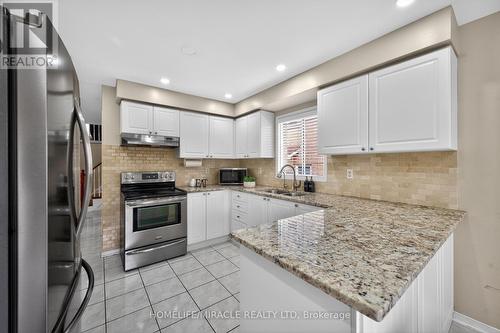 5342 Crane Court, Mississauga, ON - Indoor Photo Showing Kitchen With Double Sink With Upgraded Kitchen
