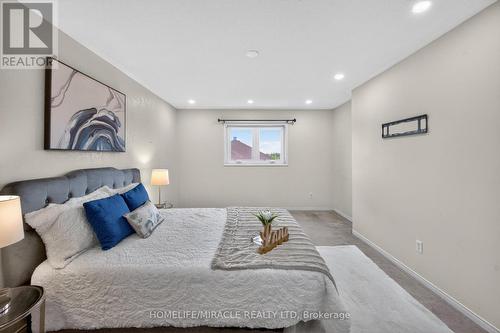 5342 Crane Court, Mississauga, ON - Indoor Photo Showing Bedroom
