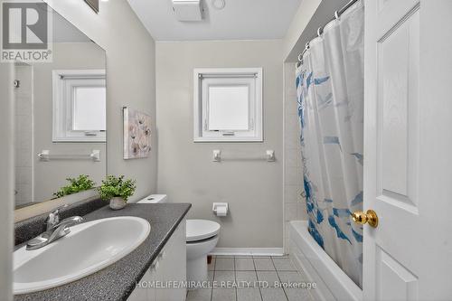 5342 Crane Court, Mississauga, ON - Indoor Photo Showing Bathroom