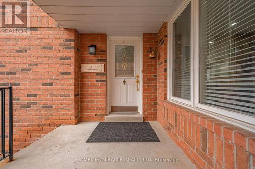 5342 Crane Court, Mississauga, ON - Outdoor With Exterior