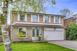 170 FENN AVENUE Toronto, ON M2P 1X9