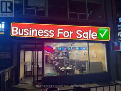 48 ST CLAIR AVENUE E Toronto, ON M4T 1M9