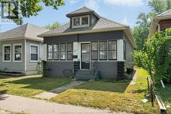 505 MCKAY Windsor, ON N9B 1Z7