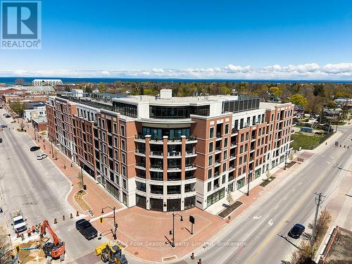 402 - 1 HUME STREET  Collingwood, ON L9Y 0X3