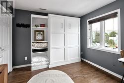 Main floor bedroom - 