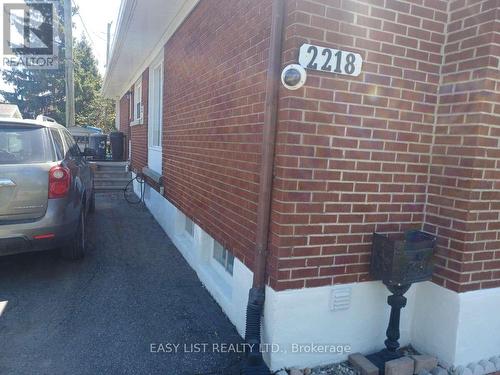 2218 Iris Street, Ottawa, ON - Outdoor With Exterior