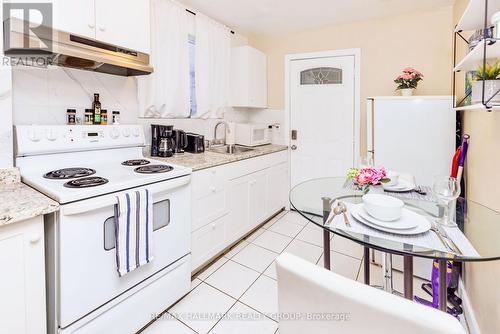 4 - 456 BRONSON AVENUE , Ottawa, Ontario K1R 6J6 5