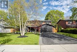 360 ISABELLA AVENUE  Mississauga, ON L5B 1B2