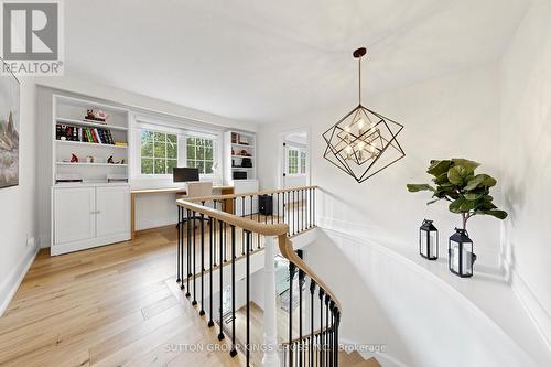 360 Isabella Avenue, Mississauga, ON - Indoor Photo Showing Other Room