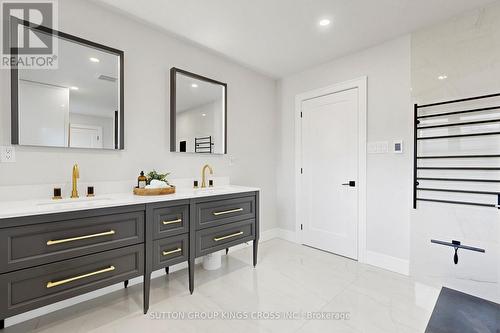 360 Isabella Avenue, Mississauga, ON - Indoor
