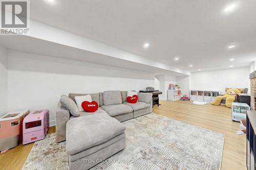360 Isabella Avenue, Mississauga, ON - Indoor