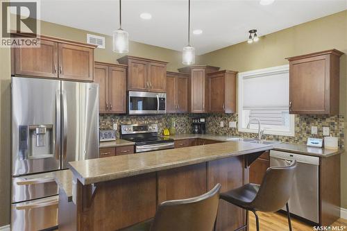 234 Klassen Crescent, Saskatoon, SK - Indoor Photo Showing Kitchen With Double Sink With Upgraded Kitchen