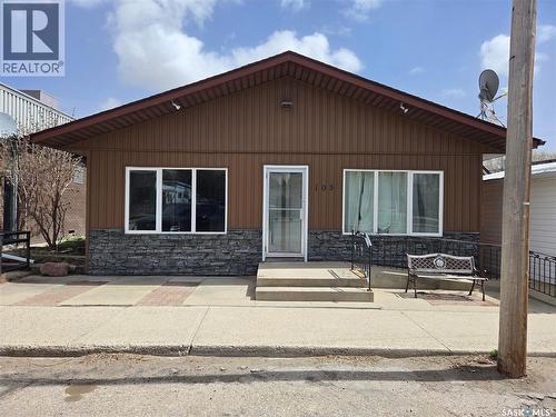 105 Main Street, Wawota, SK - Outdoor