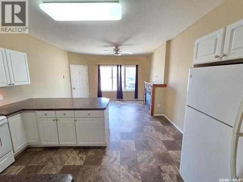 105 Main Street, Wawota, SK - Indoor Photo Showing Kitchen
