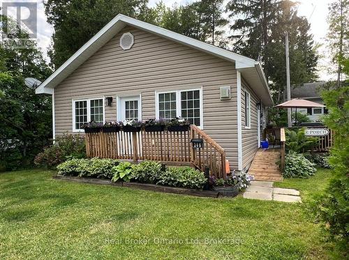 208 SECOND AVENUE S  South Bruce Peninsula, ON N0H 2G0