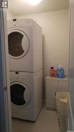 207 211 Ledingham Street, Saskatoon, SK - Indoor Photo Showing Laundry Room