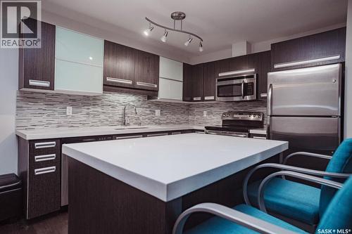 207 211 Ledingham Street, Saskatoon, SK - Indoor Photo Showing Kitchen With Upgraded Kitchen