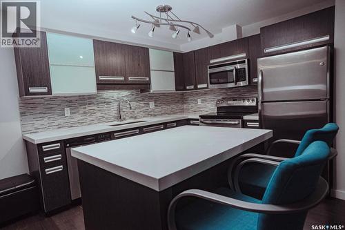 207 211 Ledingham Street, Saskatoon, SK - Indoor Photo Showing Kitchen