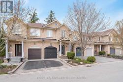 272 TOM TAYLOR CRESCENT Newmarket, ON L3X 3E8