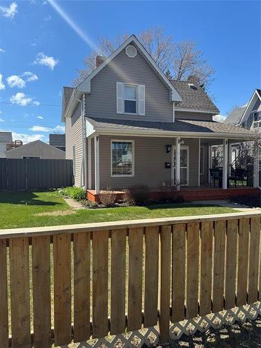 450 3Rd Street, Brandon, MB - Outdoor With Deck Patio Veranda