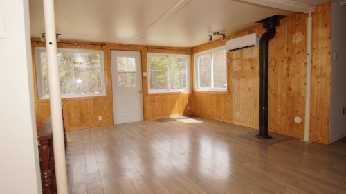 Hall d'entrée/Vestibule - 317 Rue Laforest, Saint-Alphonse-Rodriguez, QC - Indoor Photo Showing Other Room