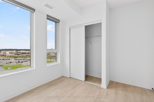 C1207-4878 Powers Common, Burlington, ON - Indoor Photo Showing Other Room