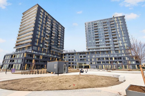 C1207-4878 Powers Common, Burlington, ON - Outdoor With Facade