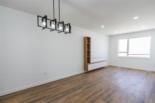 1506 Pritchard Ave, Winnipeg, MB 