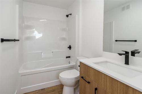 1506 Pritchard Ave, Winnipeg, MB 