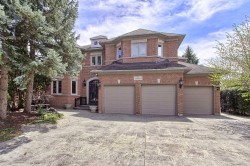 70 Graydon Crescent Richmond Hill, ON L4B 3W7