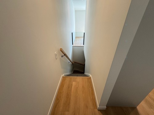 Staircase - 5971 Av. Papineau, Montréal (Rosemont/La Petite-Patrie), QC - Indoor Photo Showing Other Room
